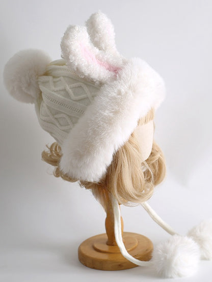 Bonnet en peluche tricoté blanc avec oreilles de lapin Lolita et pompons