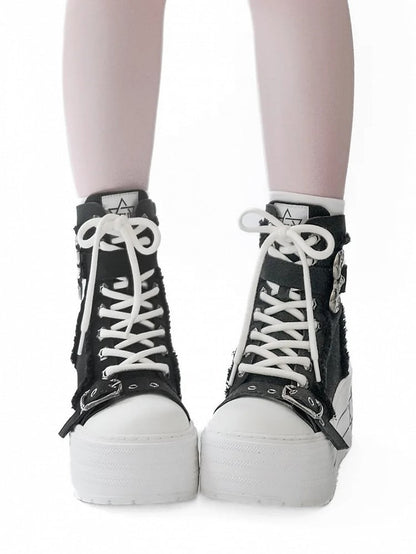 Schwarze Stiefel Bullhorn Plateau weiße Punksohle Schnalle - mit Canvas
