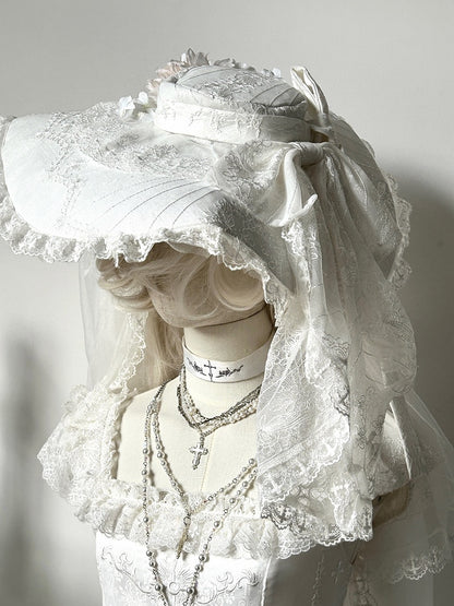 Chapeau Lolita gothique rouge/blanc/gris