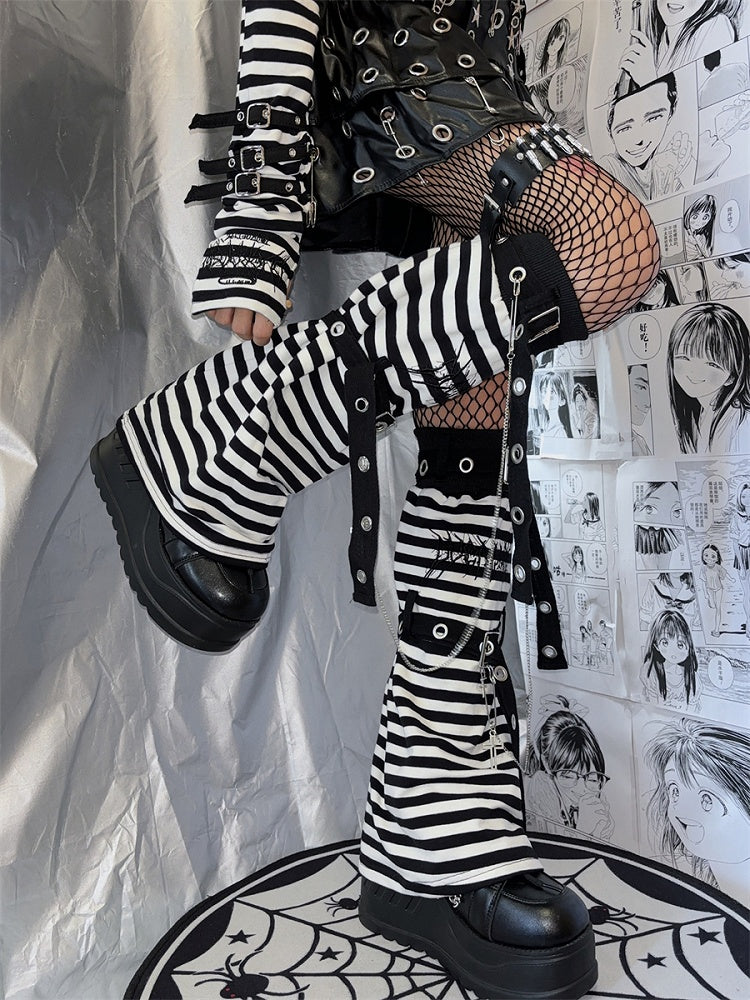 Jambières punk à rayures noires et blanches avec chaîne croisée