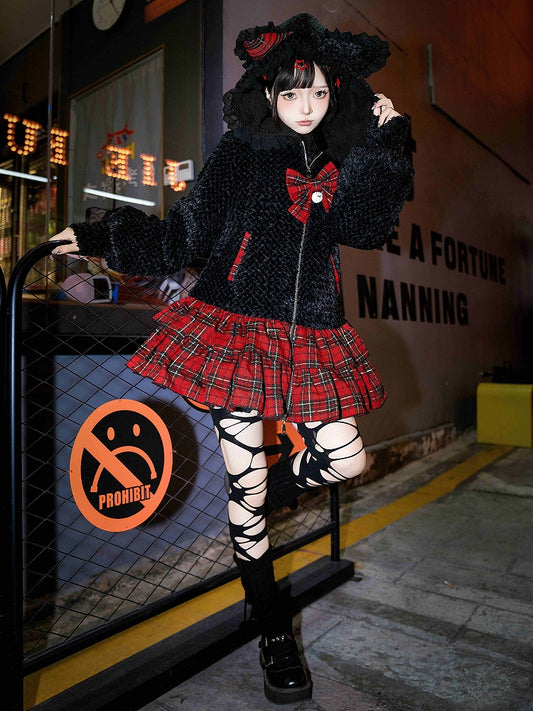 Veste à capuche en peluche noire avec oreilles de chat et jupe à carreaux rouges, ourlet et robe à patte zippée