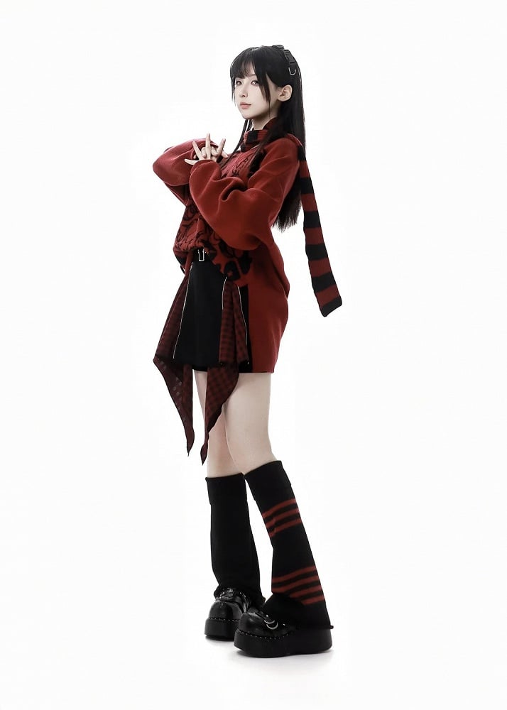 Red Stripe Pattern Black Knitted Leg Warmers