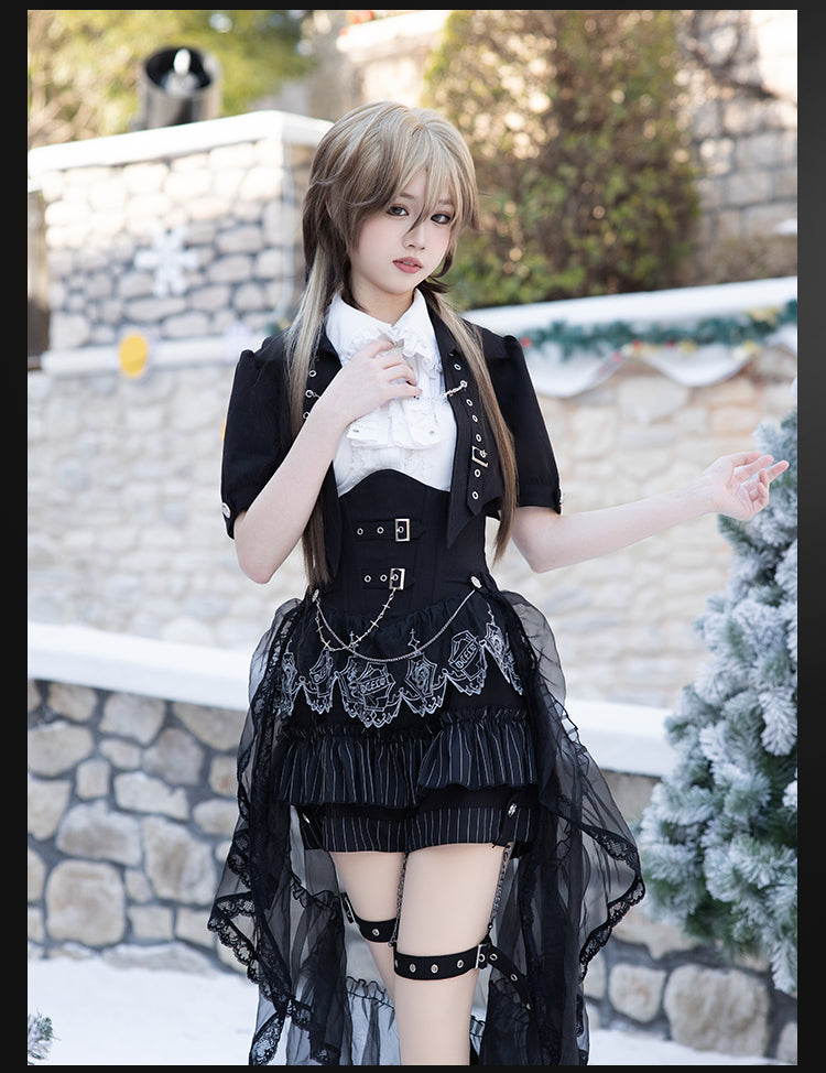 Schwarz-weißes Prince Ouji Lolita-Outfit – weißes ärmelloses Hemd + schwarzes kurzes Top + Blommer-Shorts mit hoher Taille, komplettes Set