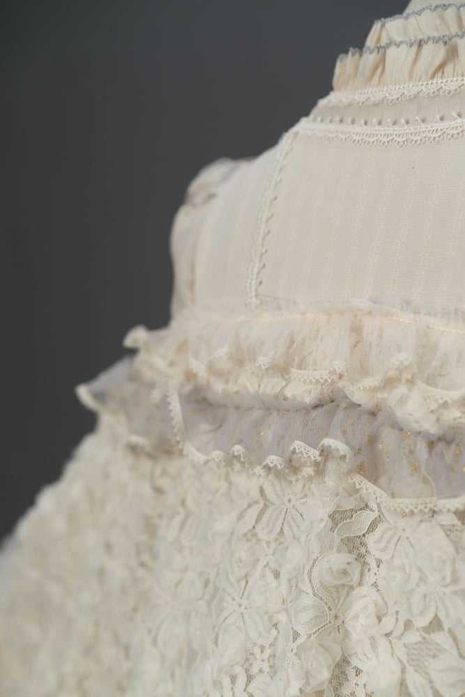 Beige Floral Embroidery Shawl