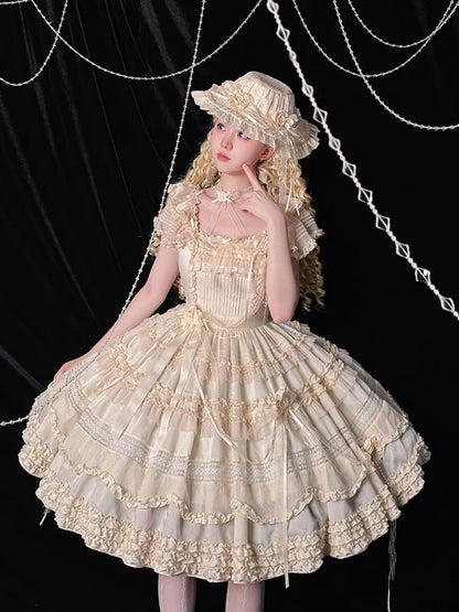 Plissee-Details, klassische Rüschenbesätze, Lolita-Kleid und elegantes Beige