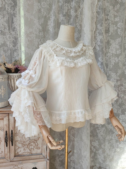 Elegante viktorianische Rüschenbluse