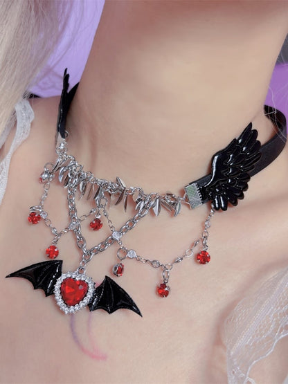 Y2K Wing Heart-shaped Pendant Punk Choker