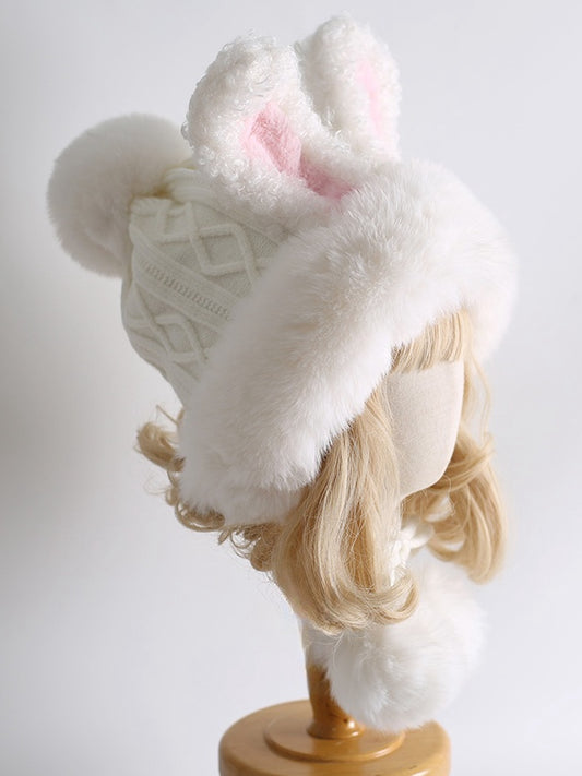 Bonnet en peluche tricoté blanc avec oreilles de lapin Lolita et pompons