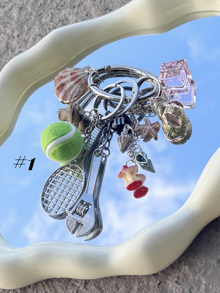 Porte-clés coquillage de tennis multi-éléments Y2K