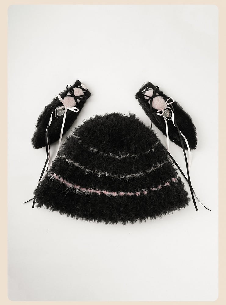 Bonnet en peluche noir et rose avec oreilles de lapin détachables