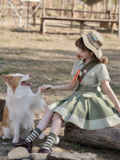 Green Ouji Box Pleated Skirt with Waist Belt