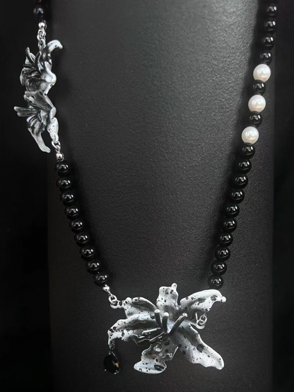 Black White Floral Cheongsam Style Beaded Nacklace