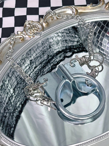 Collier en métal en forme d'anneau Y2K