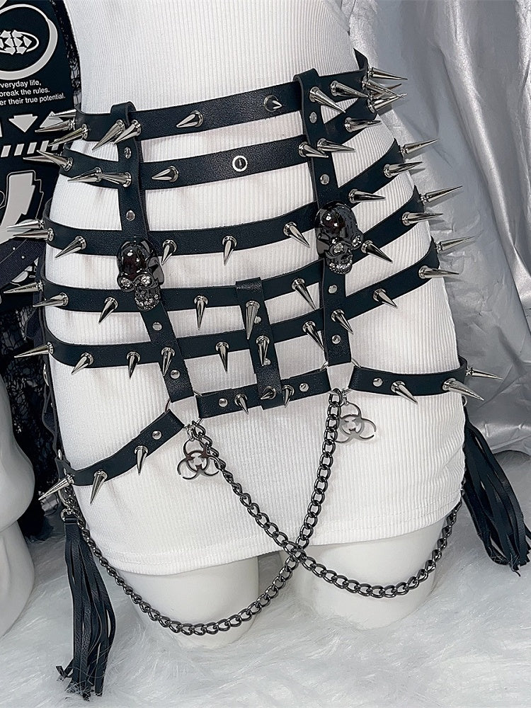 Charm Quasten Taille und Gürtel Nieten Schwarzes Skelett Y2K Verziert