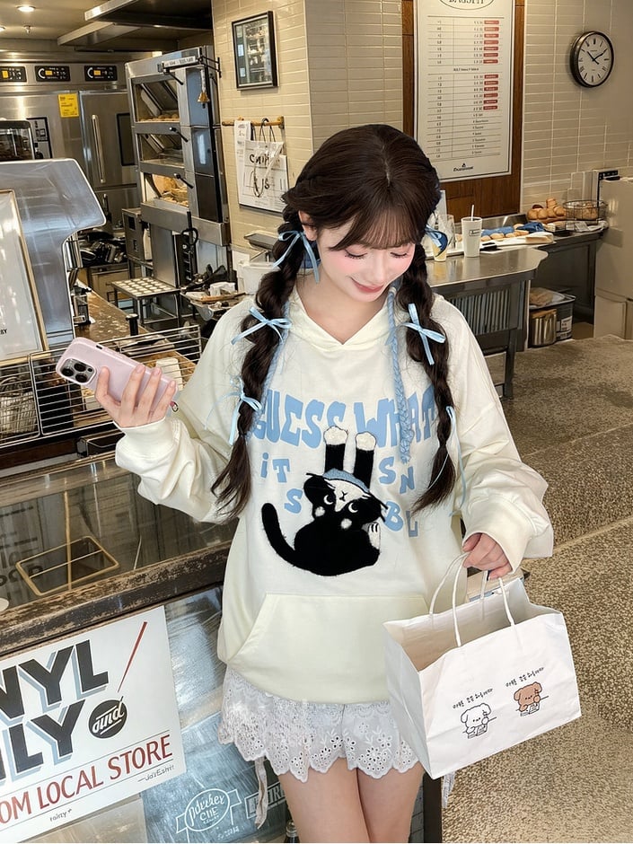 Printed Hoodie Loose Kitty Applique Beige