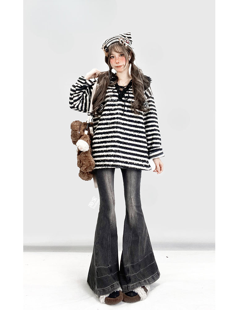 Grey Low Waist Flare Silhouette Jeans