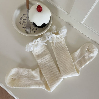 Chaussettes Lolita blanches à revers en dentelle et nœud papillon