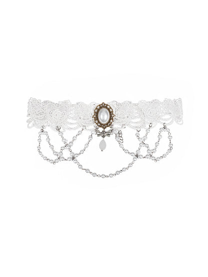 Collier ras du cou en perles blanches