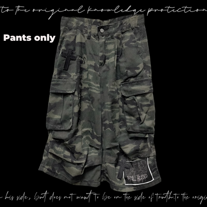 Pockets Camourflage Cross and Skeleton Appliques Cargo Shorts