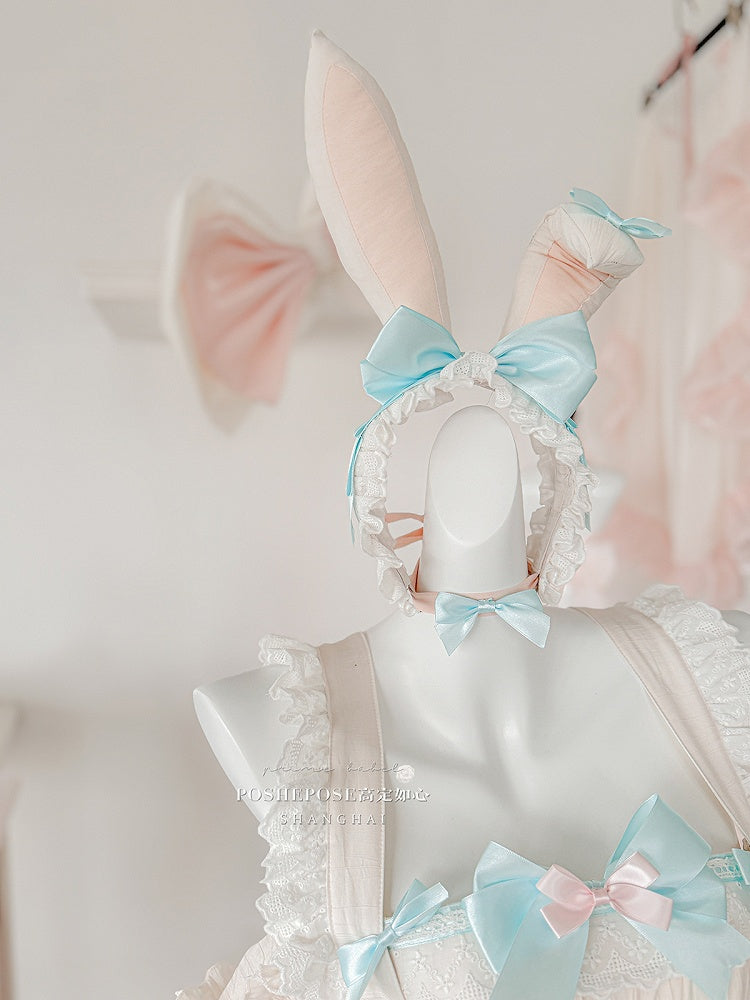 Robe bouffante sans bretelles à volants et taille basque avec tablier rose et vert menthe