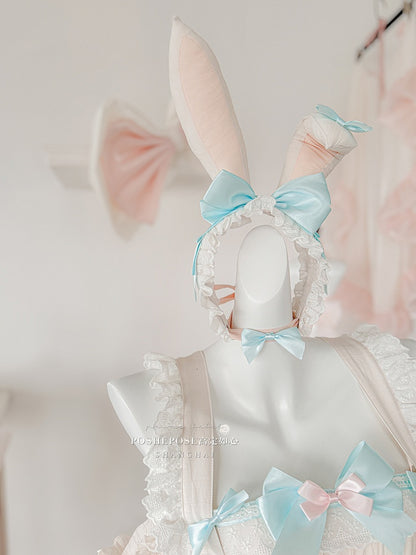 Robe bouffante sans bretelles à volants et taille basque avec tablier rose et vert menthe