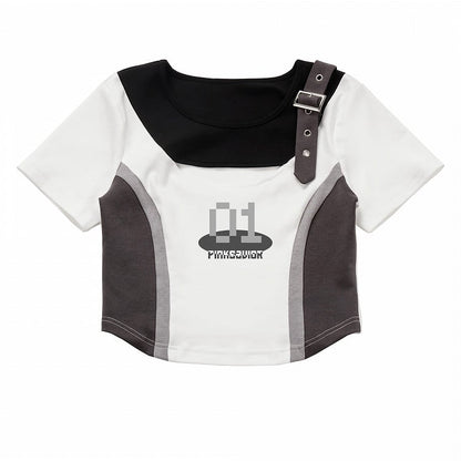 Ausgeschnittenes Colorblock-Techwear-T-Shirt-Design auf der Brust