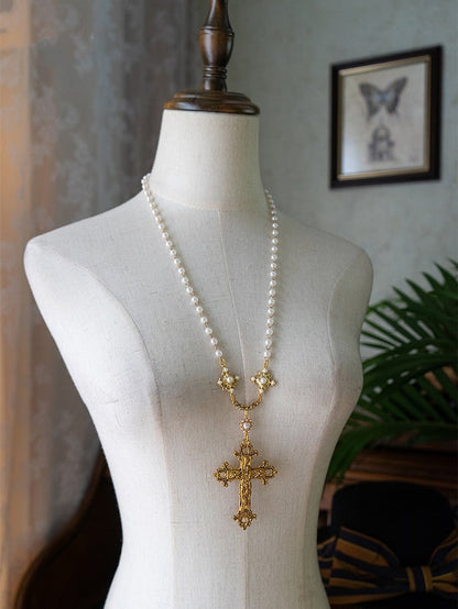 Manor Poynt Pendant Necklace Cross