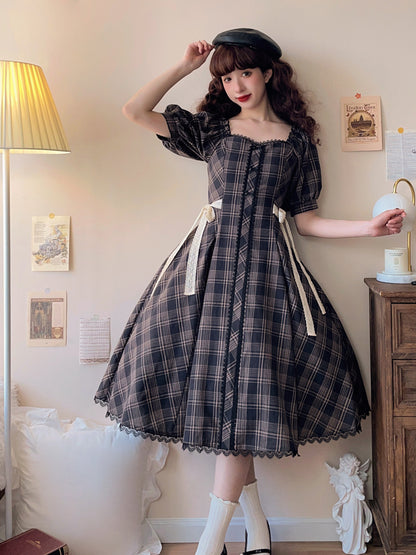 Schwarzes Kleid Fit Muster Schlanke Taille Plaid Kurze Ärmel Lolita