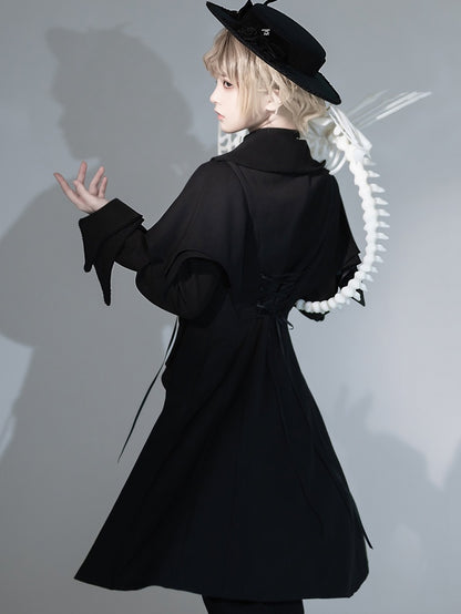 Chapeau plat à nœud papillon noir