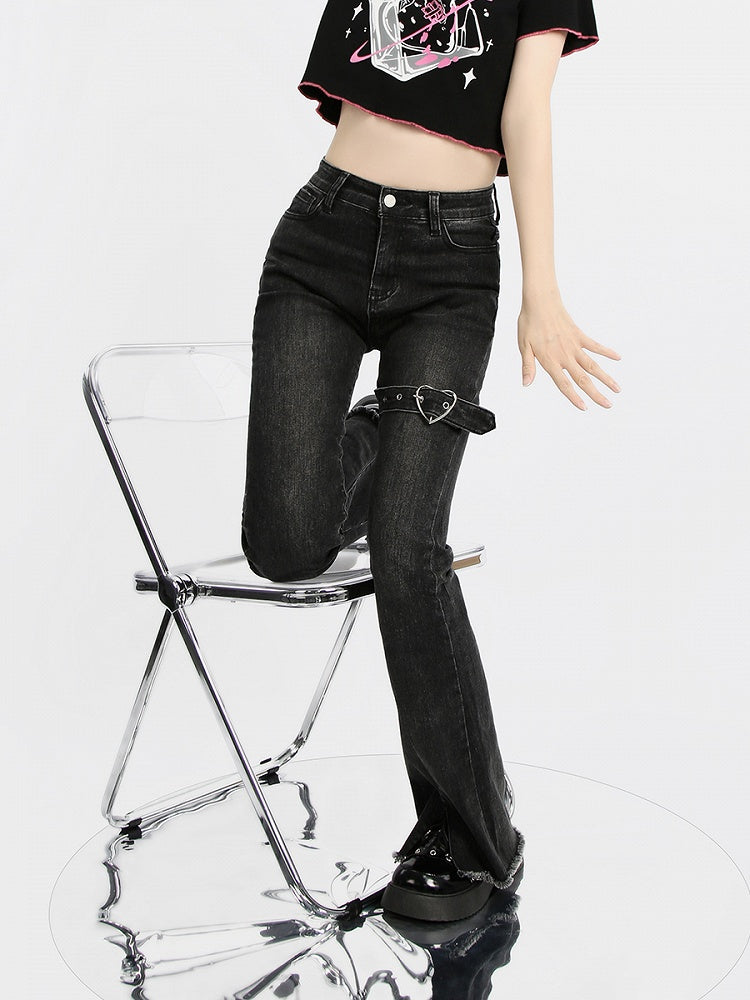 Jeans on Buckle Thigh Flared