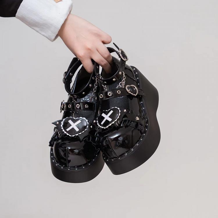 Sweetheart Sanctuary Heart-shaped Buckle Straps Black Lolita Platforms